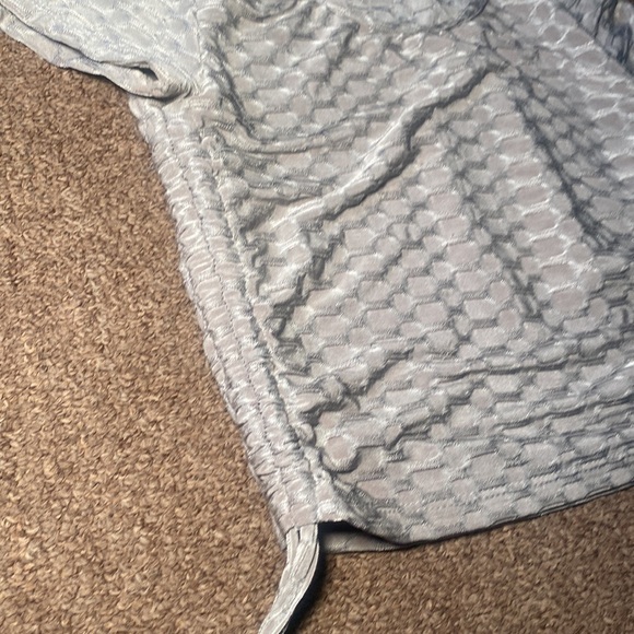 Hearts Collective matching athletic set in gray with ruching - Picture 8 of 8